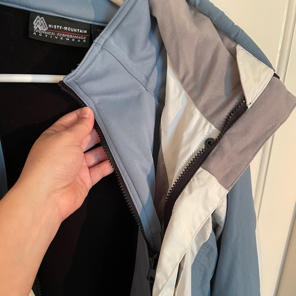 Misty Mountain ski jacket - Picture 3 of 7